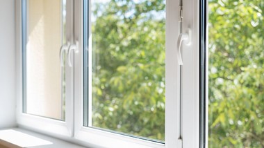mało kto o tym wie, że można wymienić okna i drzwi za darmo! nawet 100 proc. dofinansowania z budżetu państwa. jak to zrobić? gov org biz