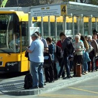 A buszállomásokon a rendőrség fogja ellenőrizni a szájmaszk viselését