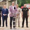 Aleksandar Vučić ispred Palate Srbija