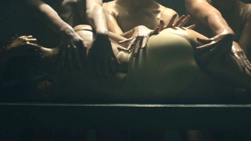 Kylie Minogue w klipie do 'Sexercize'