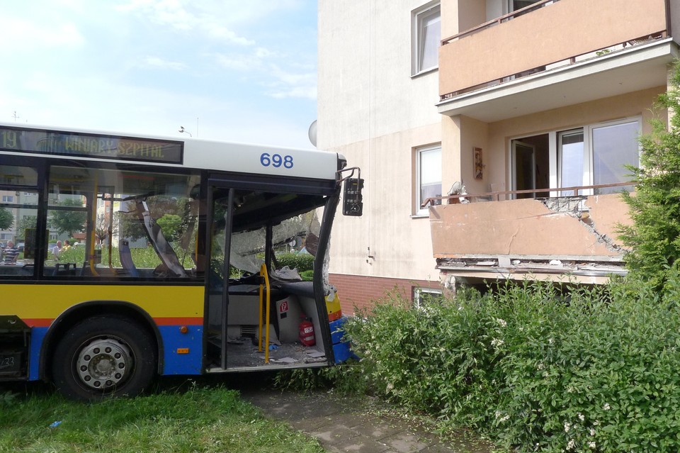 PŁOCK WYPADEK AUTOBUSU