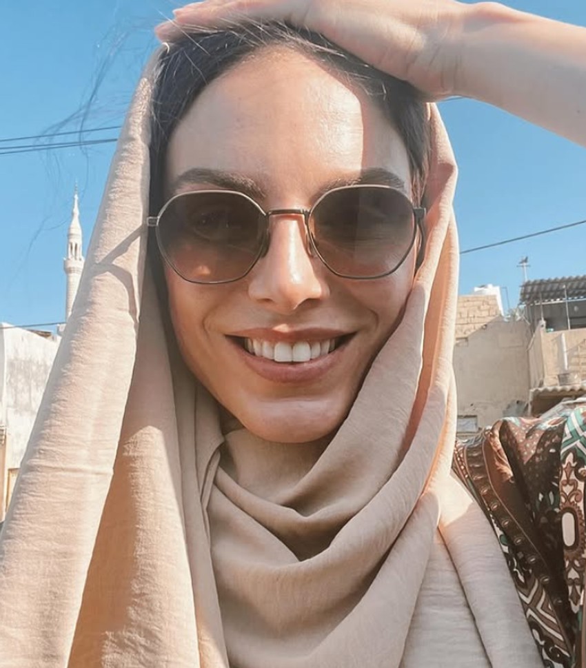 Nina Seničar sa glumcem u Iranu