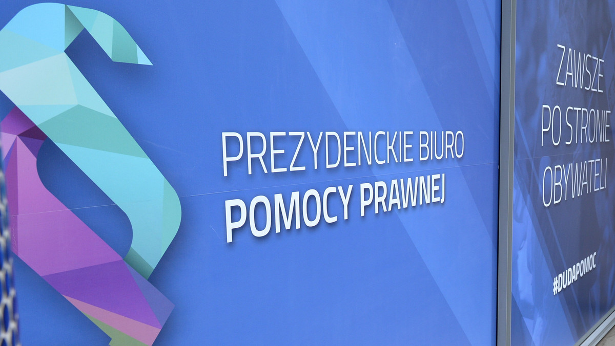 Ponad 140 osób zgłosiło się już do Biura Pomocy Prawnej, stworzonego przez kandydata PiS na prezydenta Andrzeja Dudę. Przyjmuje ich szef biura - były prezes NIK, obecnie europoseł PiS Janusz Wojciechowski i jego prawnicy.