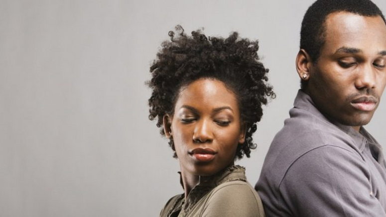 These are 5 top signs of fake love in a relationship [Credit: LovePanky]