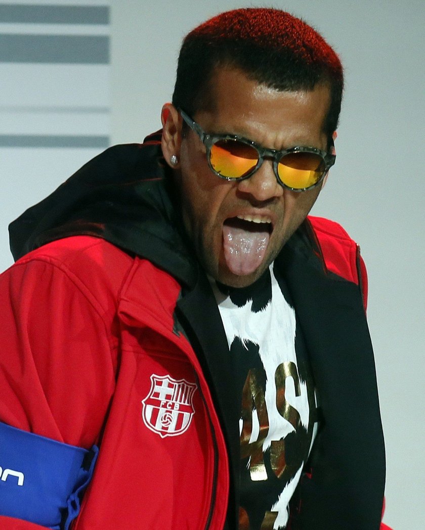 Dani Alves skrytykował Barcelonę i chce odejść z klubu!