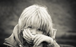 Rośnie liczba 'państwowych dzieci'. Ich rodzice utracili lub mają ograniczone prawa rodzicielskie