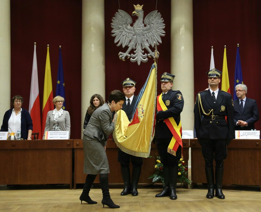 W czwartek odbyło się uroczyste zaprzysiężenie Hanny Gronkiewicz-Waltz na prezydenta Warszawy