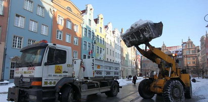 Wywożą śnieg z Gdańska. Nareszcie!