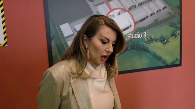 Miljana Kulić pitala Viki Miljković da joj PEVA NA GROBLJU, pevačica joj lupila rampu: "Naravno da nisam pevala, nije ni vreme ni mesto"