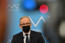 Niedzielski o obowiązku szczepień: Na tę chwilę nie ma takiej potrzeby
