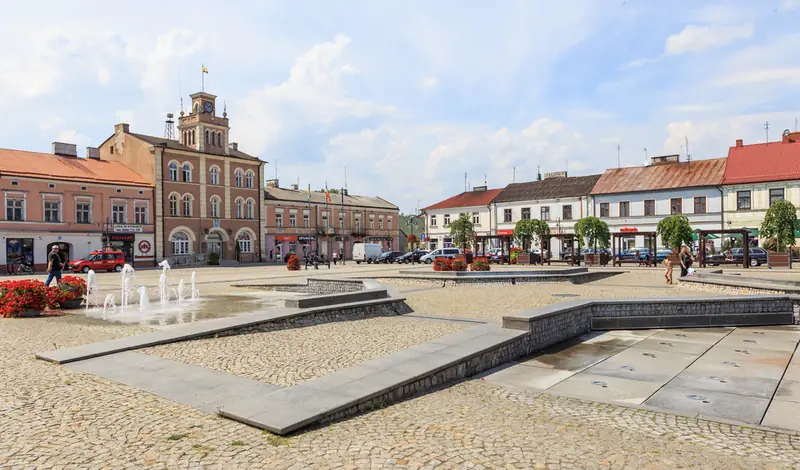 Obecny rynek w Skierniewicach to typowy przykład miejskiej betonozy