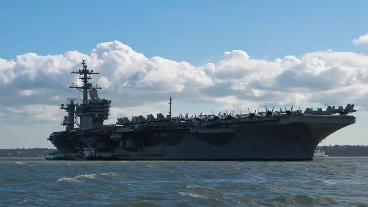 Lotniskowiec USS Theodore Roosevelt