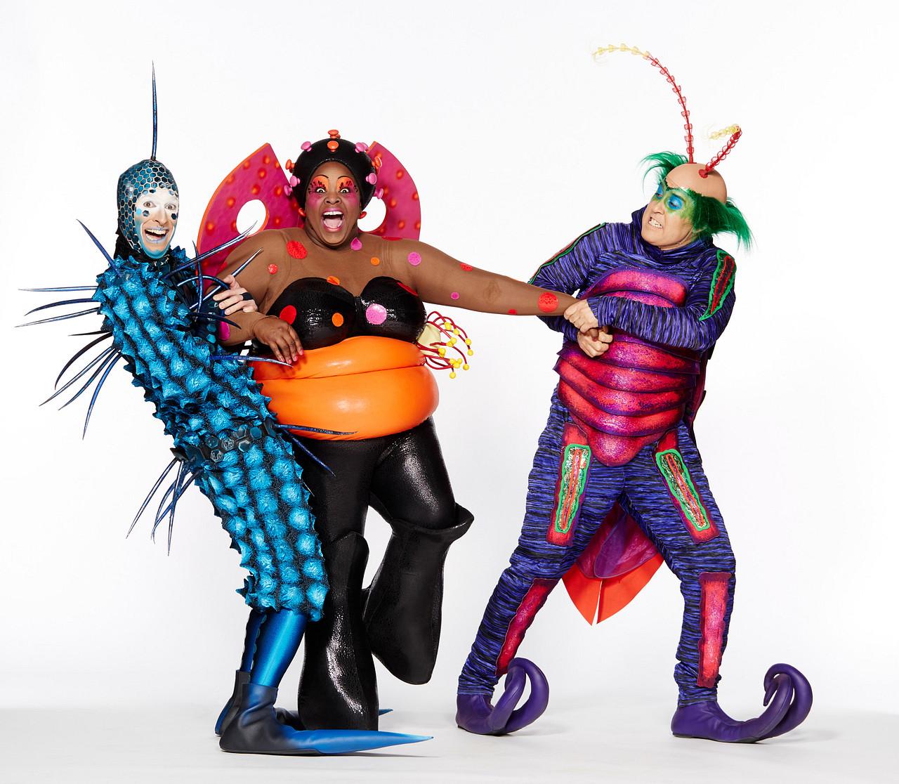 Hlavné postavy vystúpenia Cirque du Soleil – OVO.