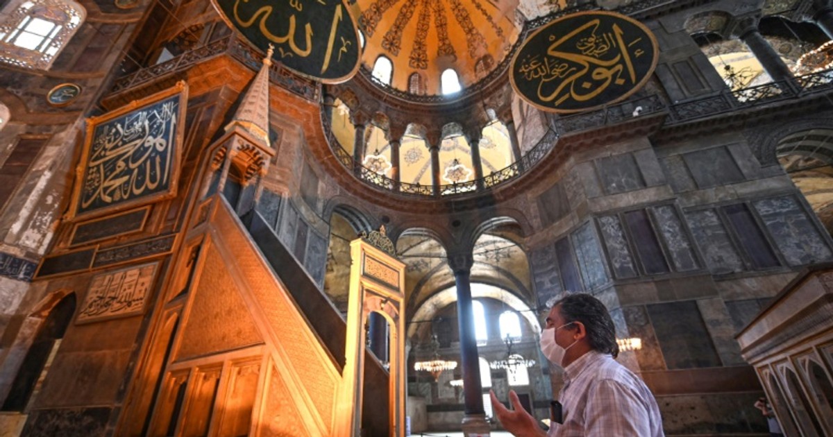 Turkey’s Erdogan visits Hagia Sofia after reconversion to mosque [ARTICLE]
