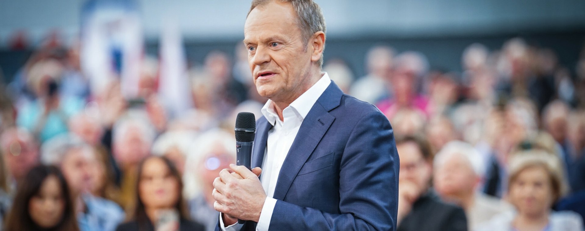 Donald Tusk na spotkaniu z mieszkańcami Częstochowy. W jego trakcie przedstawił propozycję "babciowego"