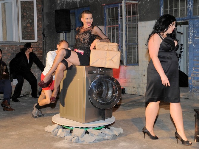 Wielkie pranie z LG - pokaz Pre Collection 2012 Gosi Baczyńskiej.