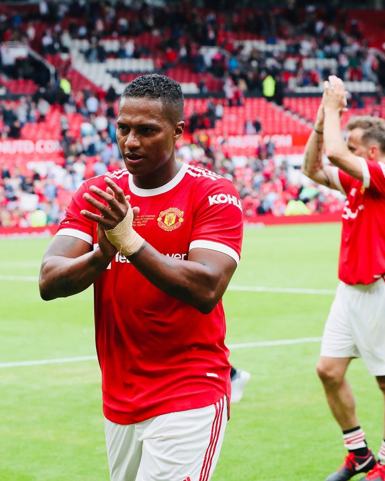 Манчестър Юнайтед загуби с 1-3 от Ливърпул в мача на легендите