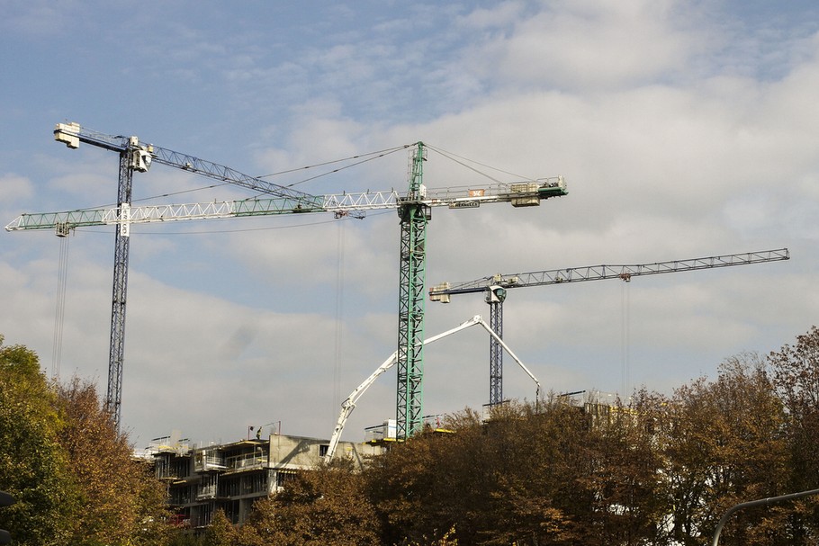  jeśli sprawdzą się prognozy dotyczące taniejących kredytów i rosnących pensji – zdolność kredytowa Polaków stopniowo będzie się odbudowywała