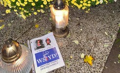 Symbole Strajku Kobiet na grobie rodziców posłanki PiS. 'Jestem przerażona'