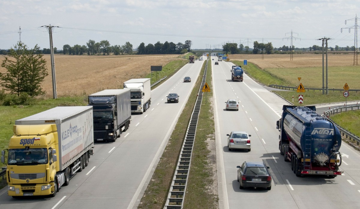 Na autostradzie mogą być utrudnienia przez kontrole graniczne. Wojewoda ostrzega