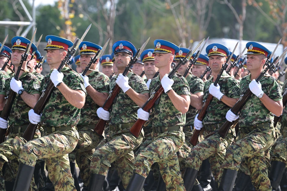 Na vojnoj paradi je angažovano oko 10.000 učesnika