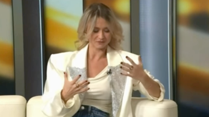 Natália Ancinová ukázala, ako jej odpadla náušnica v živom vysielaní.
