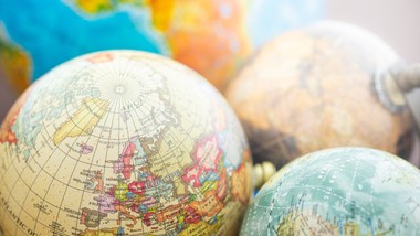 Szybki QUIZ z geografii. Które miasto nie znajduje się w tym państwie?