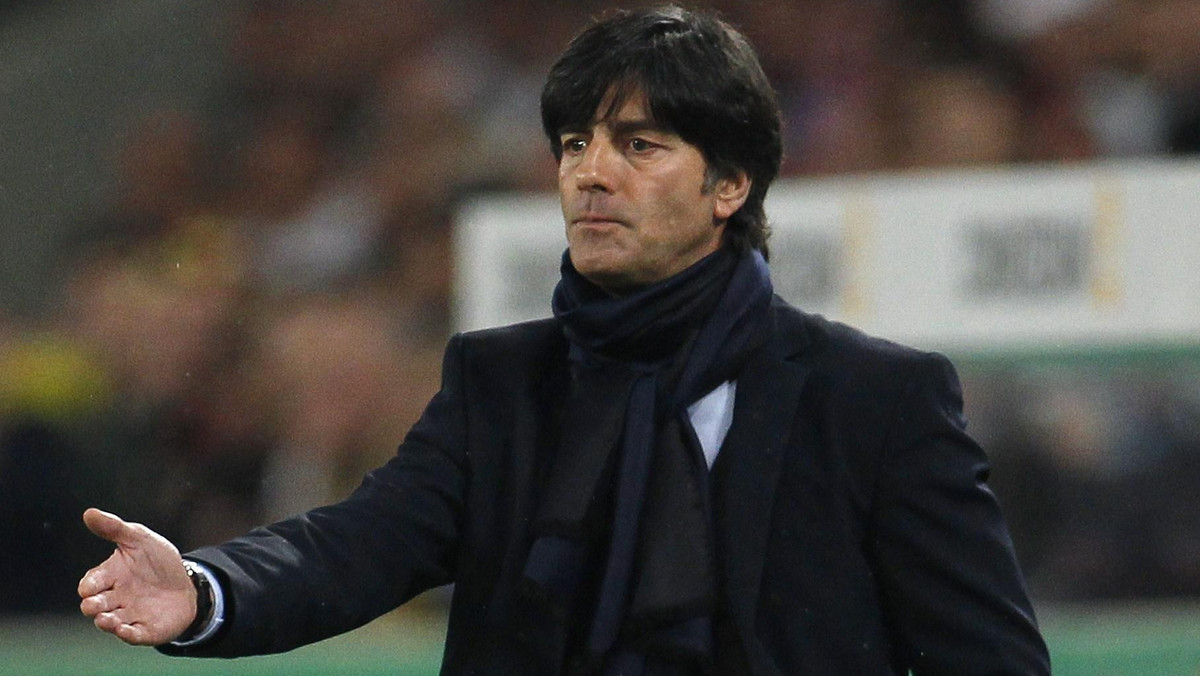 Selekcjoner piłkarskiej reprezentacji Niemiec, Joachim Loew przyznał po środowym meczu ze Szwedami, że był bardzo zaskoczony bierną i defensywną postawą rywali. Spotkanie w Goeteburgu zakończyło się bezbramkowym remisem.