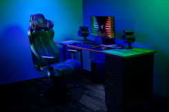 CES 2023: Razer przedstawia poduszkę, która 'kopie' graczy oraz soundbar, jakiego nie było