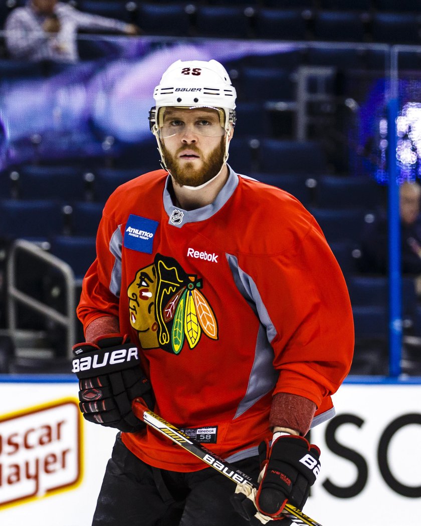 Bryan Bickell jest śmiertelnie chory. Mistrz NHL nie zamierza się poddawać