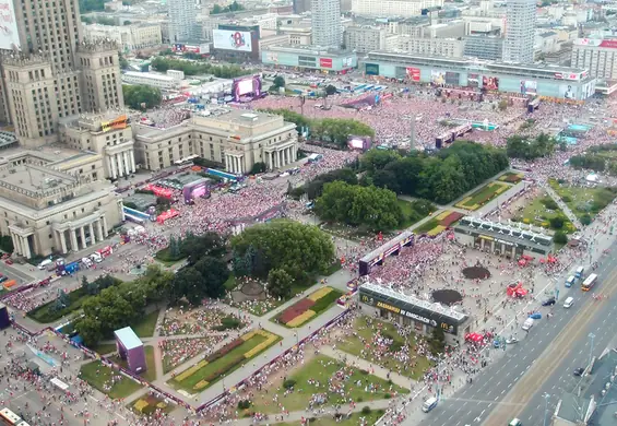 Już nie trzeba jechać nad Bałtyk. W centrum Warszawy powstaje plaża