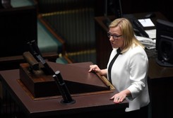 Beata Kempa odkryła tajemnice swojego majątku. Sprzedała cinquecento i toyotę 'raf'