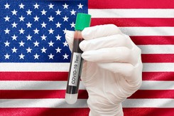 Polski lekarz z USA: W walce z koronawirusem nie ma miejsca na panikę