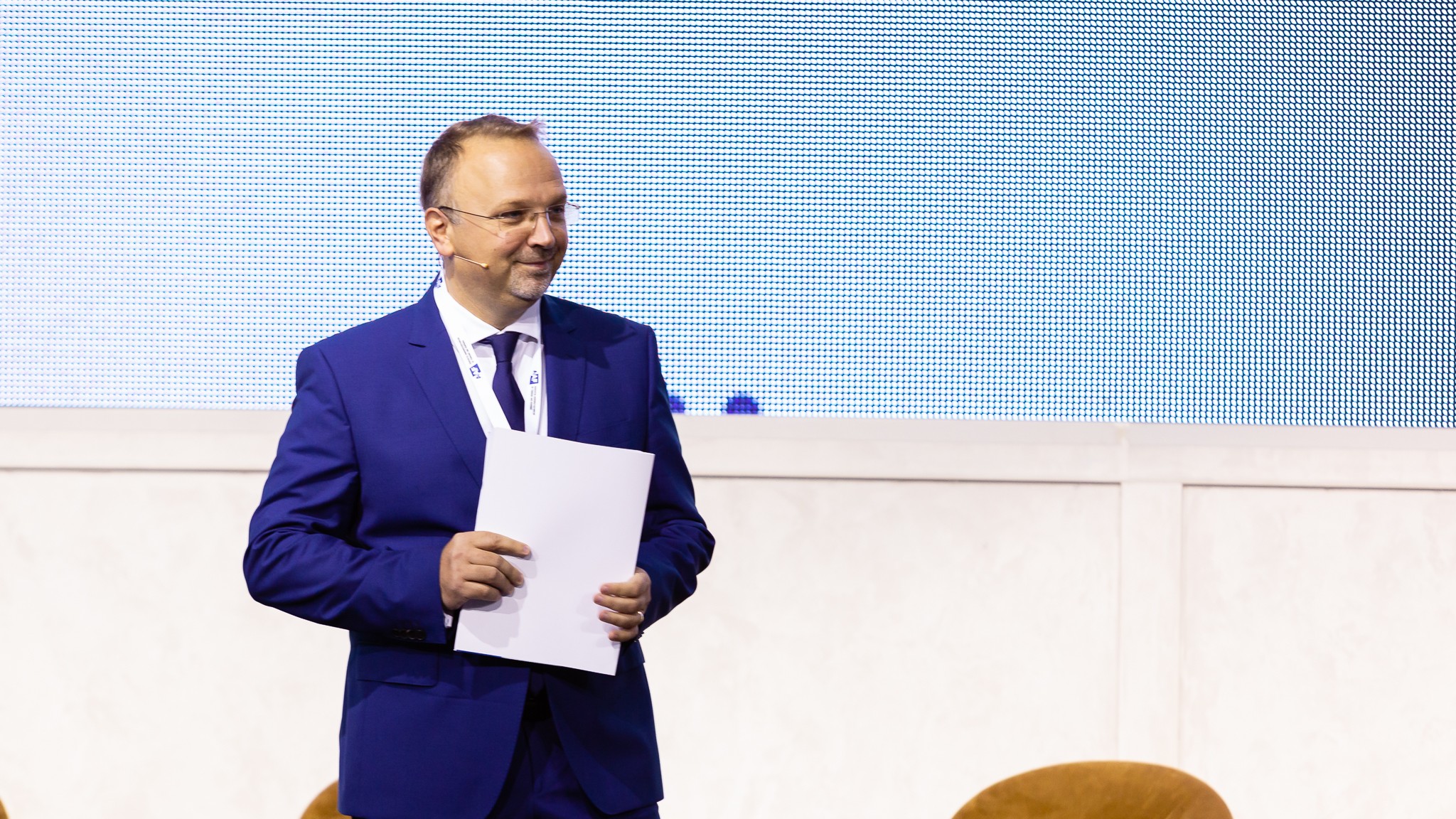AAF continuă programul de educație financiară „Economisește inteligent”: 
 Cum investim când viața devine tot mai scumpă, iar viitorul mai greu de planificat?