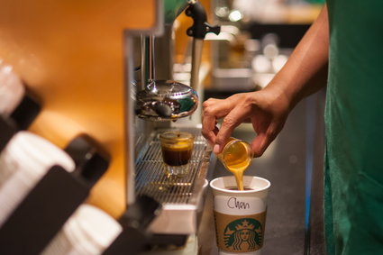 Starbucks zapowiada rewolucję.  Firma chce zerwać z kultowymi kubkami