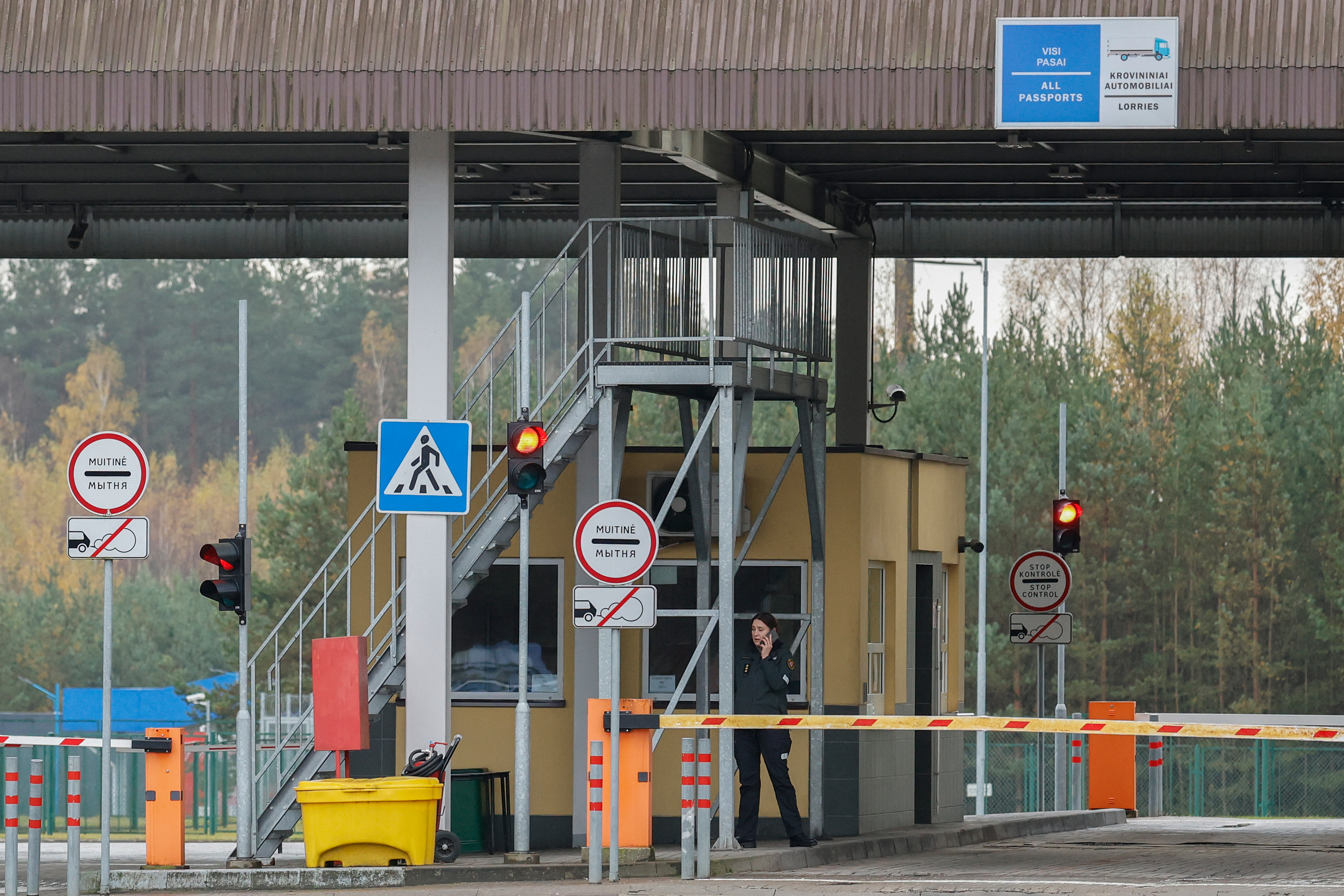 Polska opóźnia otwarcie granicy z Białorusią - solidarność z Litwą