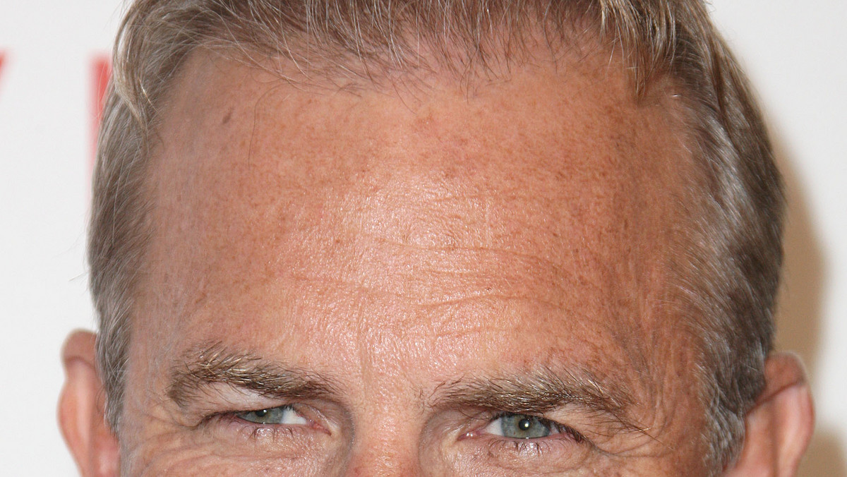 Nagrodzony Oscarami aktor i reżyser Kevin Costner podpisał umowę na publikację serii powieści przygodowych, z których pierwsza ukaże się w 2014 roku.