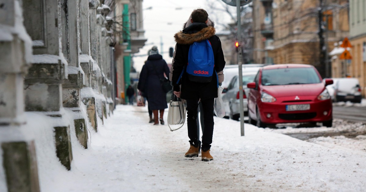 Śmiertelne zagrożenie w zimę. Lekarz ostrzega: objawy mogą być podstępne