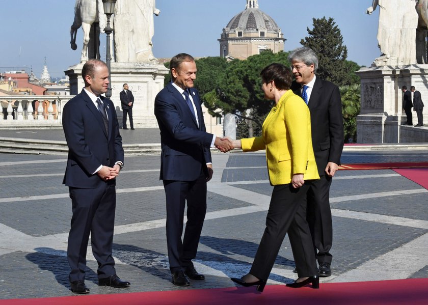 Donald Tusk i Beata Szydło podczas szczytu w Rzymie