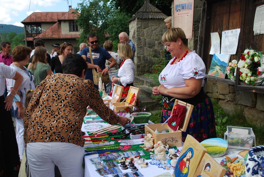 Regionalne pamiątki, fot.  Dorota Kościelniak, Stowarzyszenie Miłośników Kultury Góralskiej Pod Cyrlom z Olszówki