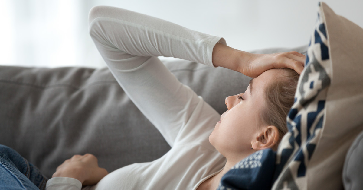 Czy ból głowy przed okresem jest normalnym objawem?