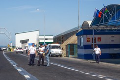 Niespodziewany krok Rosjan przy Moście Krymskim. Kolejka samochodów na 13 km