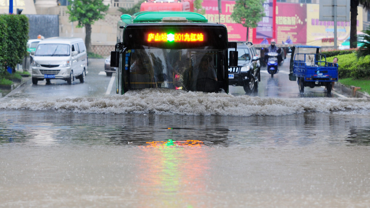 CHINA FLOODING (Torrential rain in southern China kills dozens in a week)