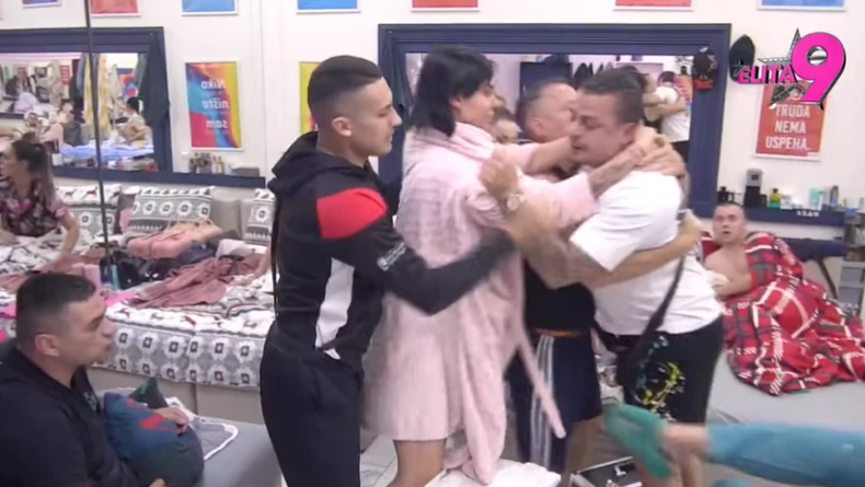 Zadrugar izneo šok tvrdnje Bebici o Teodori Delić: "Imali smo intimne odnose u kolima"