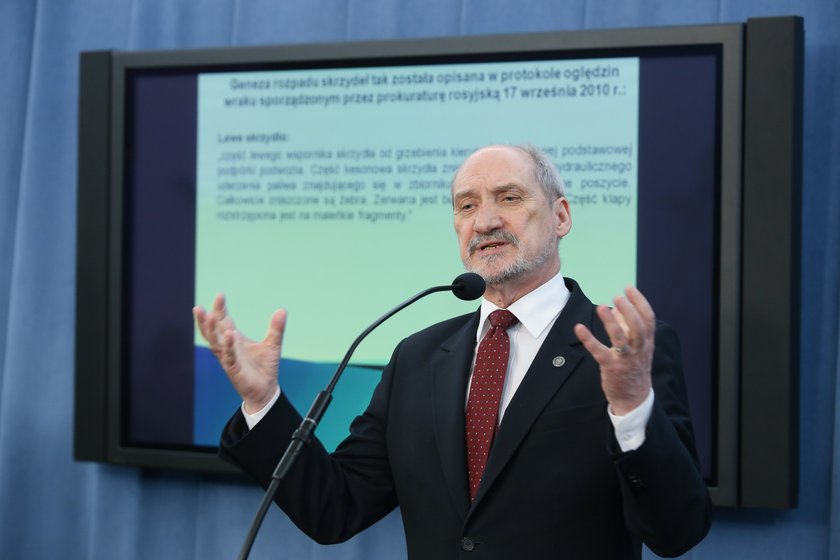 Macierewicz u Rydzyka