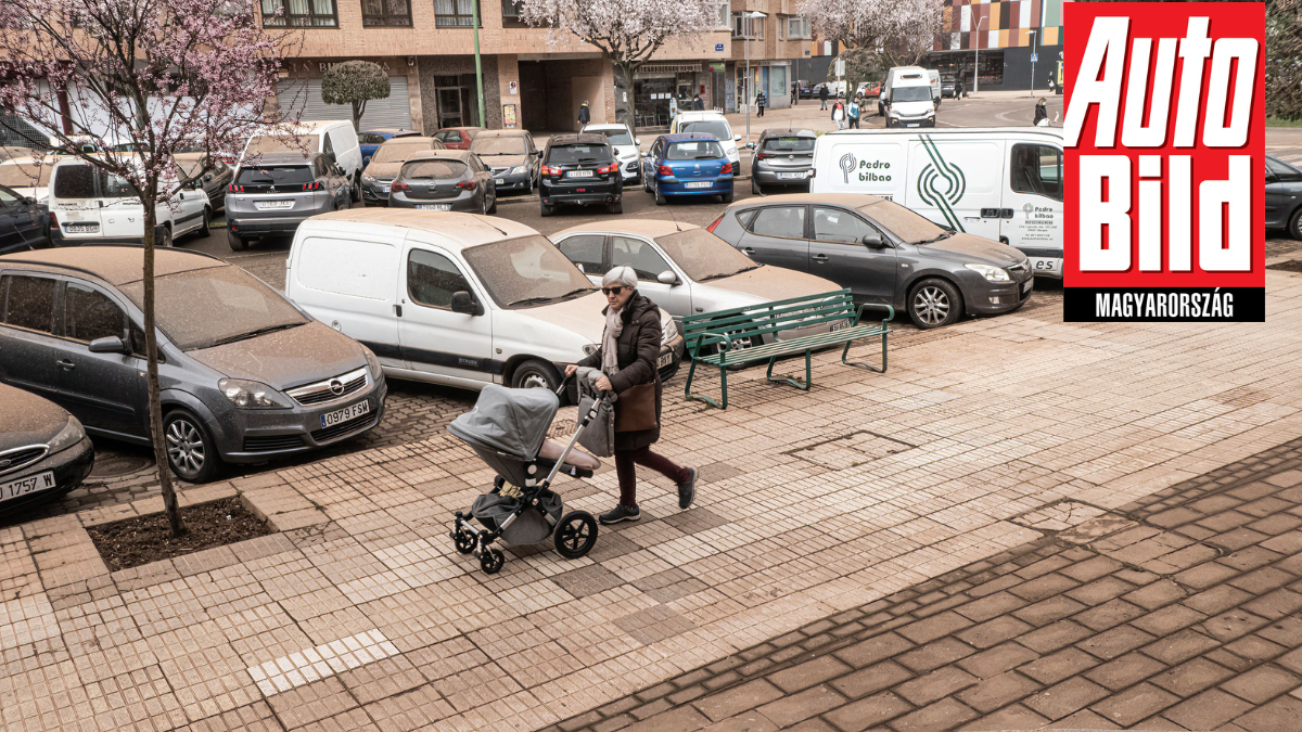 Szaharai poros eső: mutatjuk, hogy tisztíthatja meg autóját a sivatagi homoktól anélkül, hogy károsítaná a fényezést