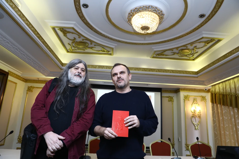 Teofil Pančić i laureat Saša Ilić