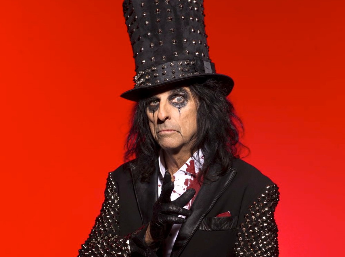 Alice Cooper gra disco i garażowy punk