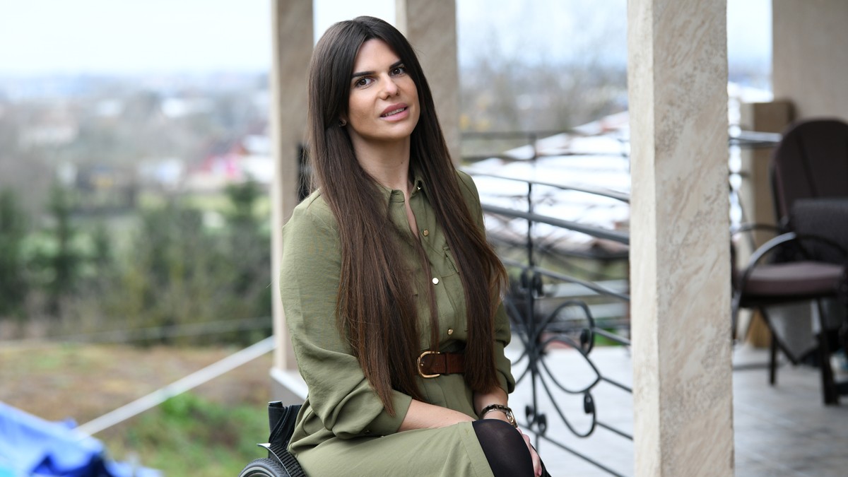 Kristini je muž umro 1. avgusta, a ona 7. oktobra doživela saobraćajku i ostala nepokretna