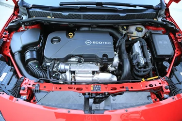 Opel Astra 1.4 Turbo – pierwszy test na polskich drogach